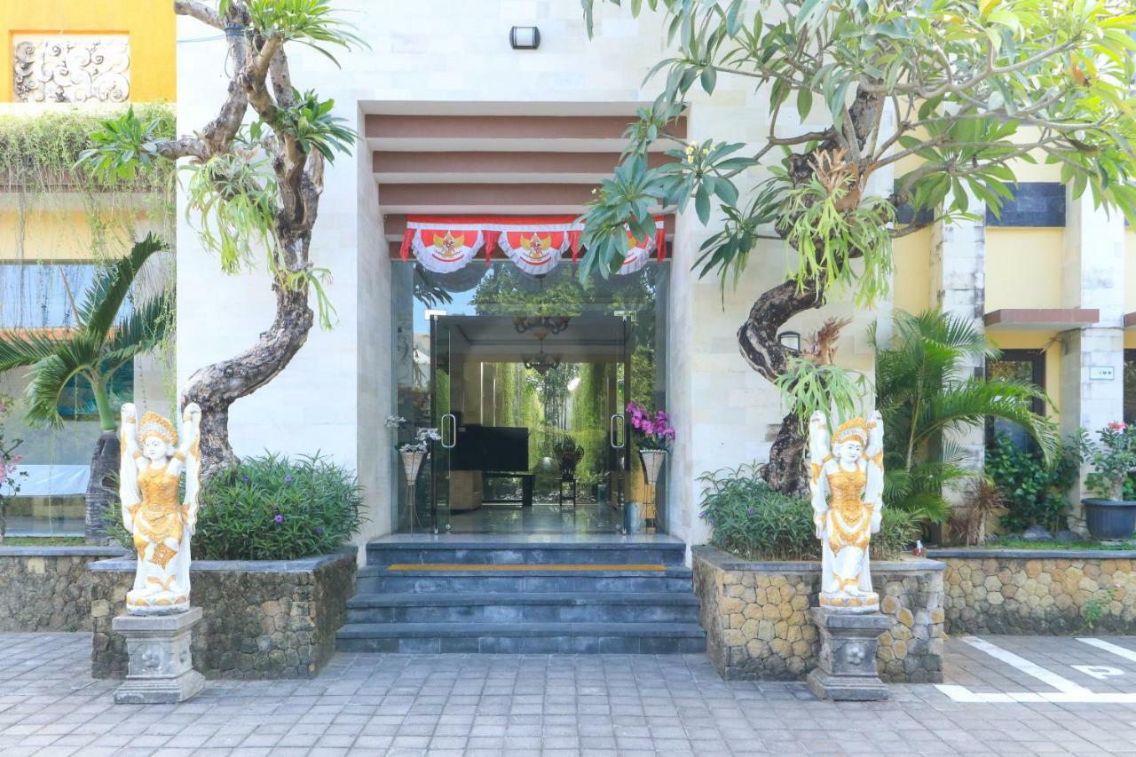 Bali Mega Hotel Jimbaran Buitenkant foto