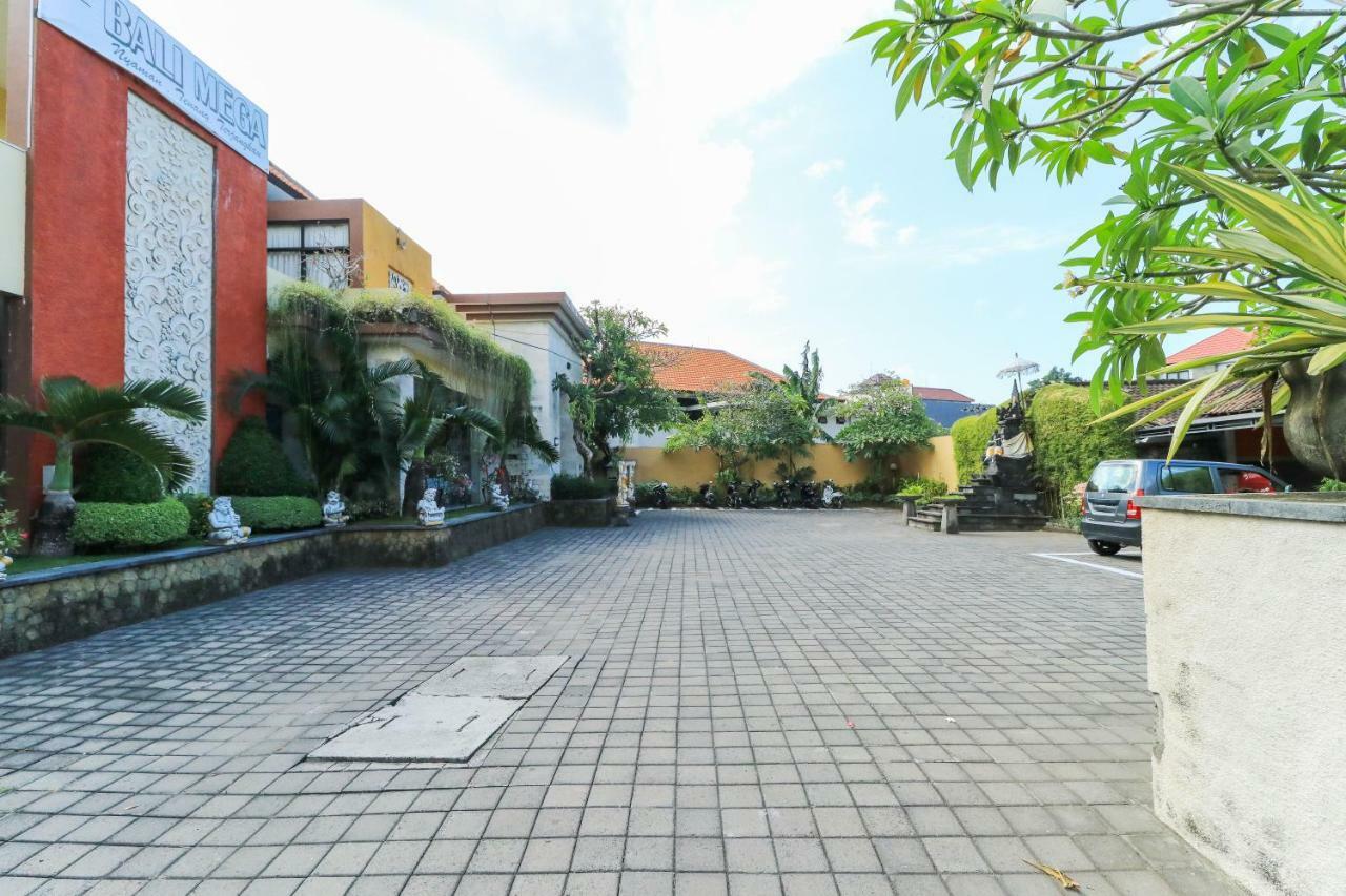 Bali Mega Hotel Jimbaran Buitenkant foto