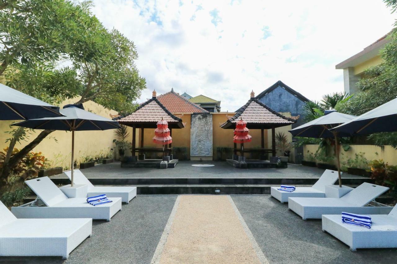 Bali Mega Hotel Jimbaran Buitenkant foto