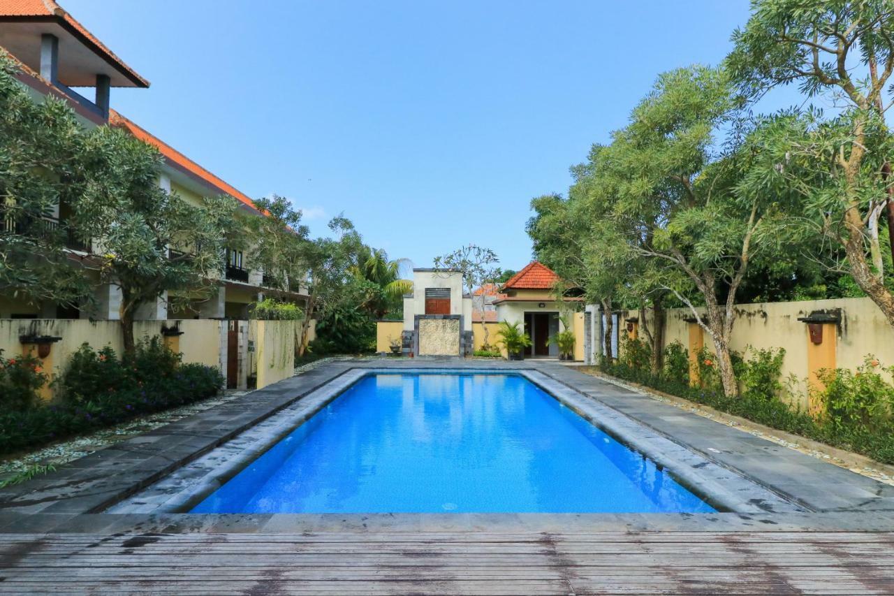 Bali Mega Hotel Jimbaran Buitenkant foto